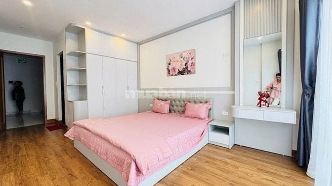 Phạm Văn Đồng 33m2*5T ngõ thông cạnh Công viên Hòa Bình, ngõ ô tô 8 tỷ