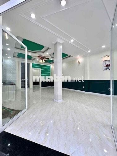 Nhà góc 2 mặt thoáng đường Nguyễn Văn Cừ