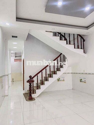Nhà lầu 4 phòng diện tích 5x23 đường Nhật Tảo, Lê Bình, C Răng - 4 tỷ