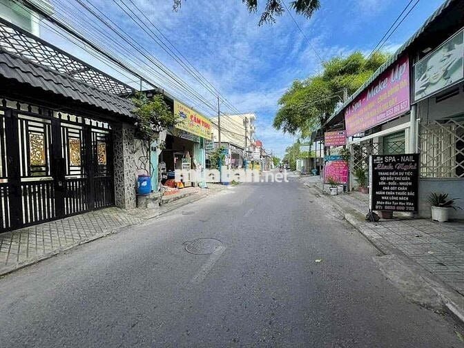 Nhà Mặt tiền kinh doanh đường Nguyễn Thị Chạy. Tp. Dĩ An. Dt 92m