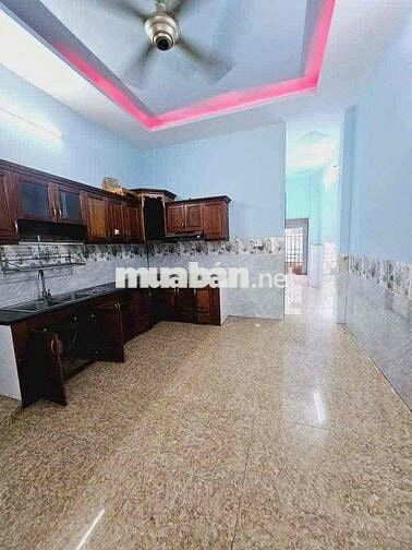 Nhà Mặt tiền kinh doanh đường Nguyễn Thị Chạy. Tp. Dĩ An. Dt 92m