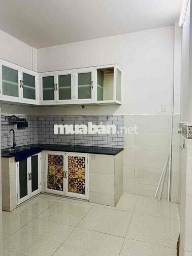 Bán nhà ngay Chợ Phạm Văn Hai, Tân Bình