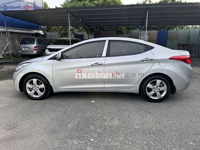 Xe Hyundai Elantra 1.8 AT 2013 - 285 Triệu
