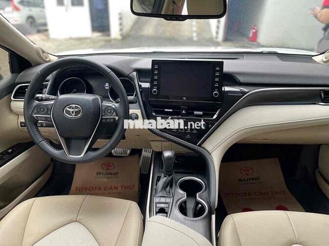 Toyota Camry 2022 2.0 Q - bảo hành Toyota