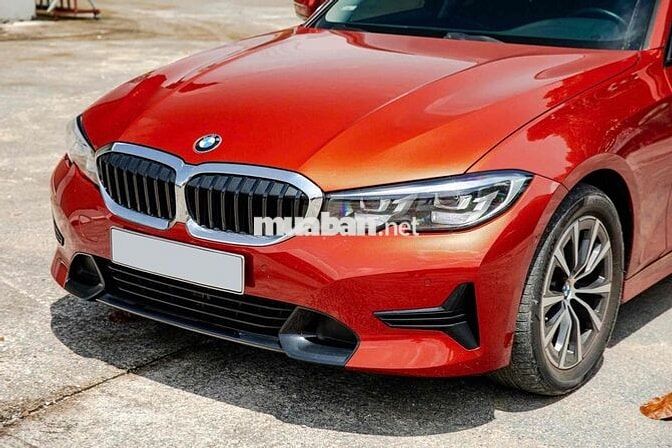 BMW 320i Sport Line nhập Đức đời 2022 lướt 32k km