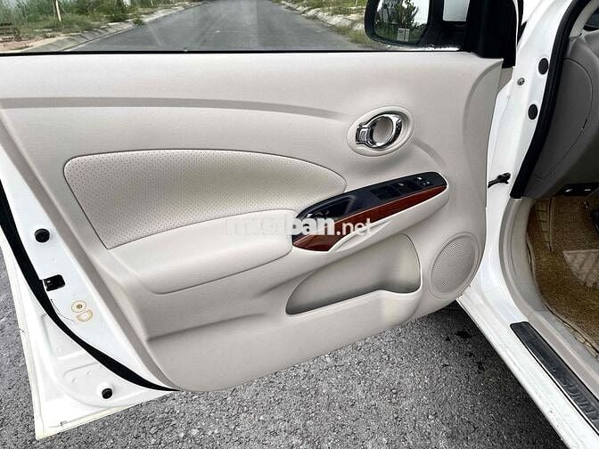 Nissan Sunny 2017 tự động 1.5 XV Premium - 99000