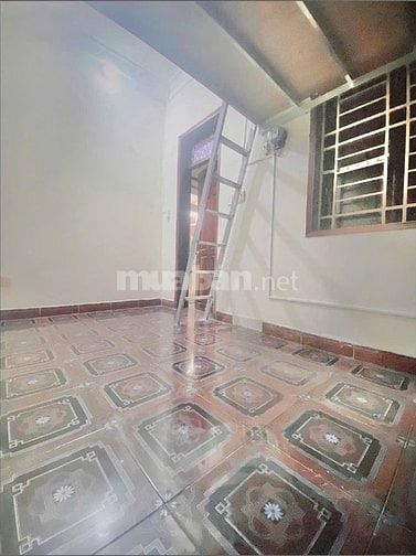 Phòng trọ 2.7tr có gác máy lạnh toilet riêng PHƯỚC LONG B q9