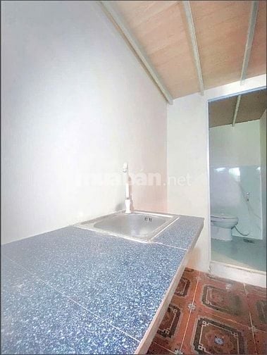 Phòng trọ 2.7tr có gác máy lạnh toilet riêng PHƯỚC LONG B q9