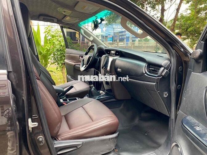 Toyota Fortuner 2017 đk 2018 sàn dầu(1 chủ)