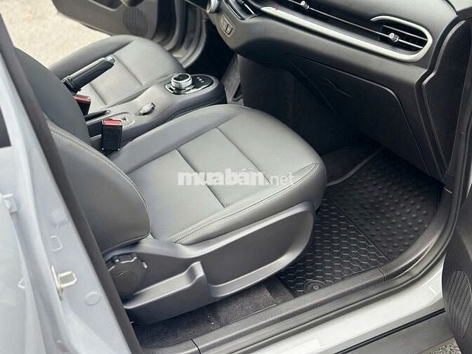 xe VinFast VF5 2025 Plus