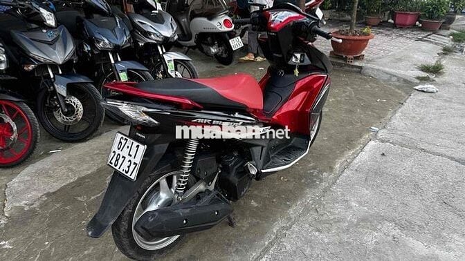 Honda Airblade fi 2013 đỏ đen ( hỗ trợ góp )