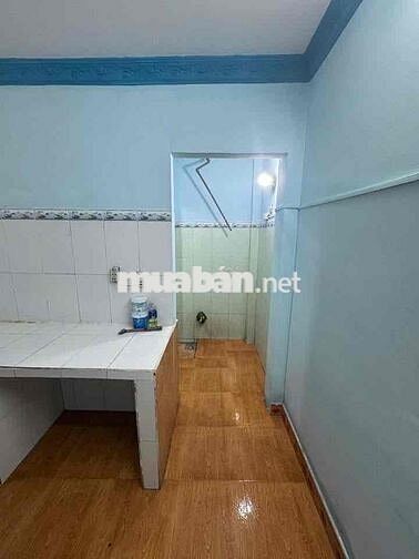 nhà mới gần chợ đông thạnh hocmôn. giá 4tr