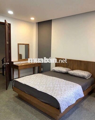 Cho thuê nhà đẹp full nội thất 4x10 trệt hai lầu sân thượng