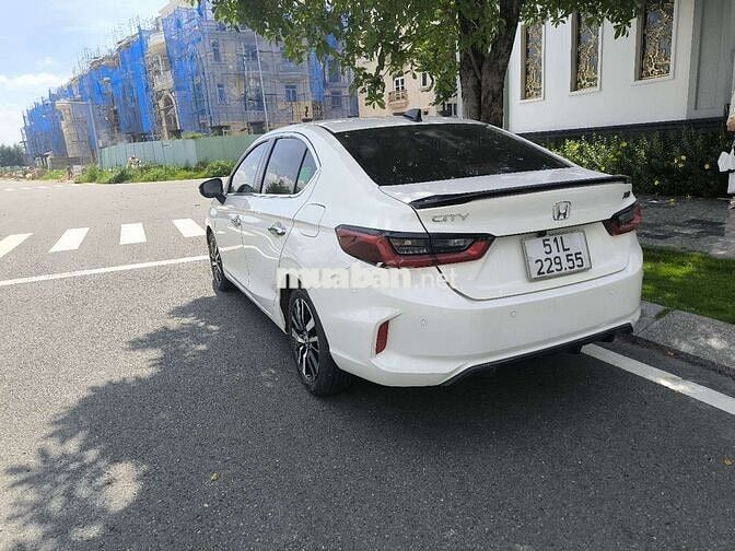 240 2022 1.5 RS - 75000 km