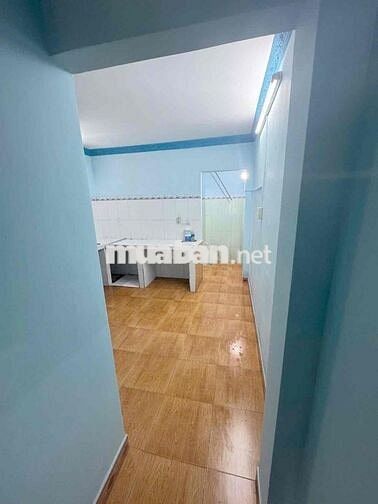 nhà mới gần chợ đông thạnh hocmôn. giá 4tr