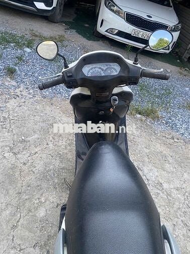 Bán xe Attila SYM Victoria mầu trắng chính chủ