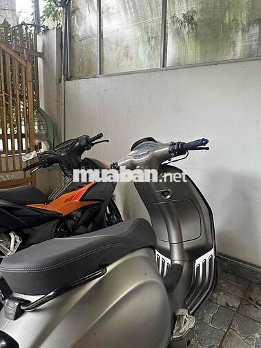 cần bán vespa spint 150 máy 3v hàng hiếm