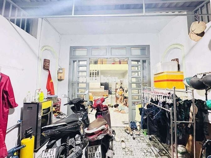 Gấp Bán Nhà, Hẻm xe hơi, Huỳnh Thị Hai Tân Chánh Hiệp, Q12 Giá 4Tỷ 08.