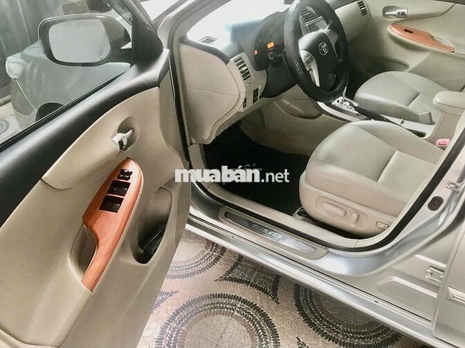 Toyota Corolla Altis 2012 1.8G CVT - tự động