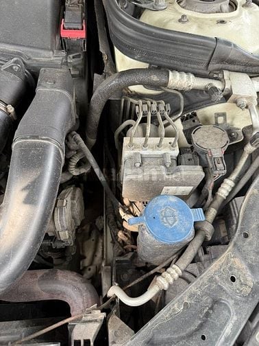 Bán Mercedes E250 2014 W212 màu trắng nội thất vang đỏ