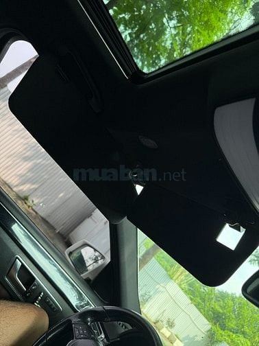 Bán Mercedes E250 2014 W212 màu trắng nội thất vang đỏ