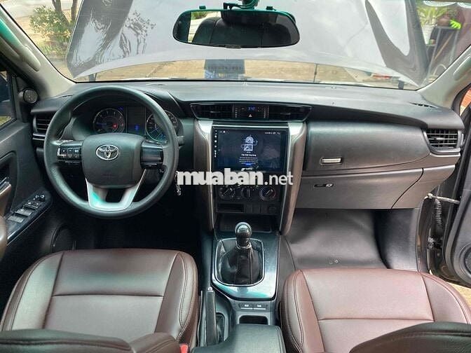 Toyota Fortuner 2017 đk 2018 sàn dầu(1 chủ)