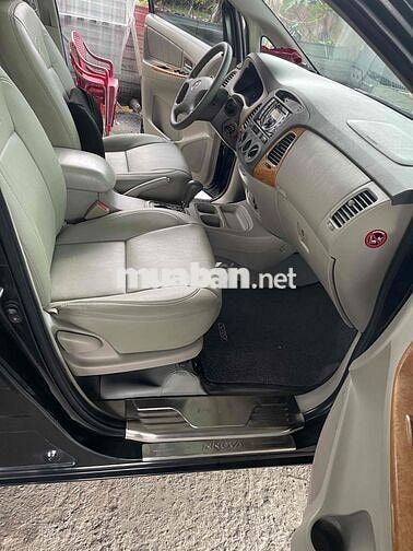 Toyota Innova 2011 V - 127000 km
