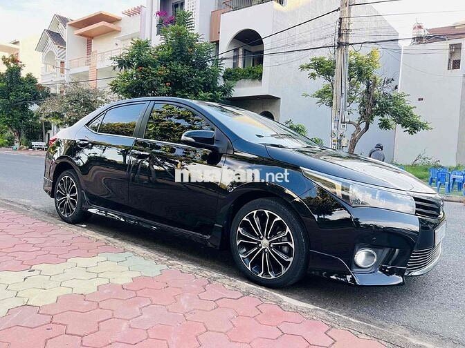 Toyota Corolla Altis 2016 2.0V