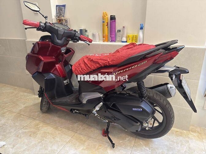 em bán xe nhà sử dụng vario 2024 máy 160cc