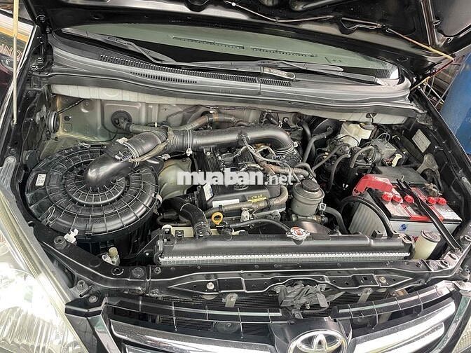 Toyota Innova 2011 V - 127000 km