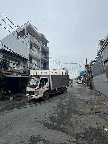 Đường nhựa thông 7m. Nhà 3 tầng - DT 4x16. Ngay Hương Lộ 2 - GIA 5,x