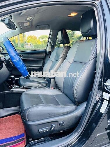 Toyota Corolla Altis 2016 2.0V
