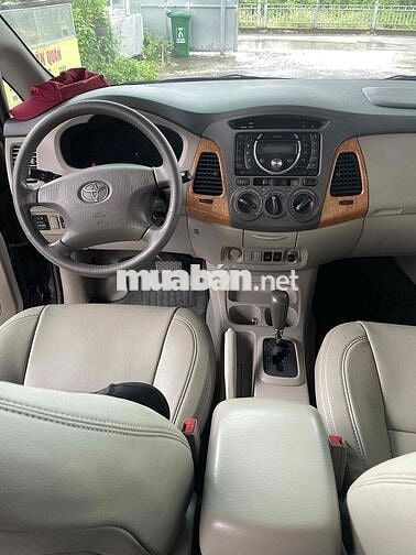 Toyota Innova 2011 V - 127000 km