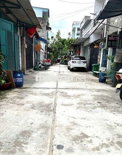 Cho thuê nhà cấp 4 đường Chiến Lược - p Bình Trị Đông