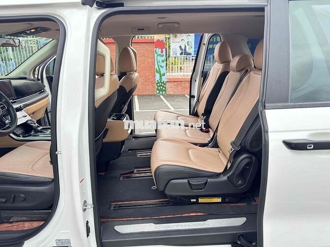 Kia Carnival 2023 Luxury 2.2D - 60 km