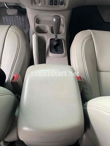 Toyota Innova 2011 V - 127000 km