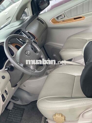 Toyota Innova 2011 V - 127000 km