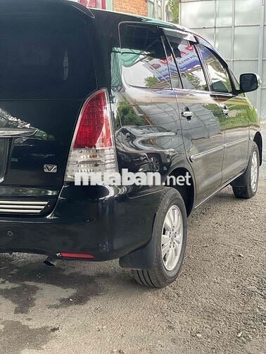 Toyota Innova 2011 V - 127000 km
