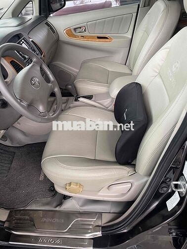 Toyota Innova 2011 V - 127000 km