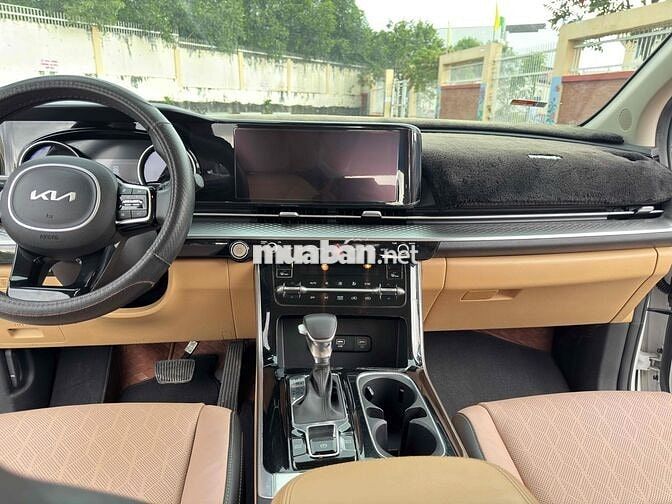 Kia Carnival 2023 Luxury 2.2D - 60 km