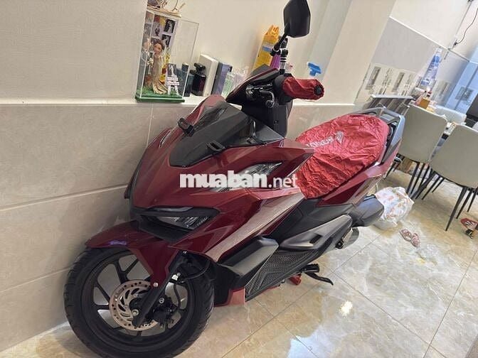 em bán xe nhà sử dụng vario 2024 máy 160cc