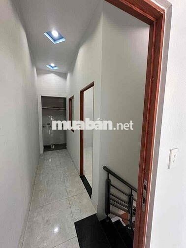 CHỦ NGỘP BANK NHÀ 2 TẦNG HIỆP THÀNH 17 NGAY BẾN XE BUÝT HT GẦN CHỢ