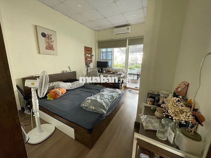 Cho thuê nhà hẻm 70m2 nguyên căn 3PN full nội thất Tôn Đản Quận 4