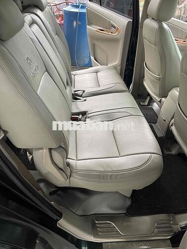 Toyota Innova 2011 V - 127000 km