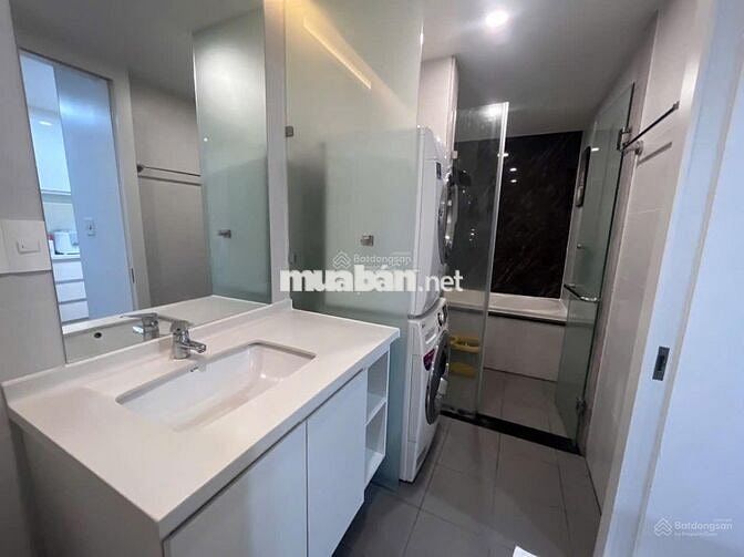 Bán căn góc 2PN view biển tầng cao chung cư Hiyori, full nội thất xịn!
