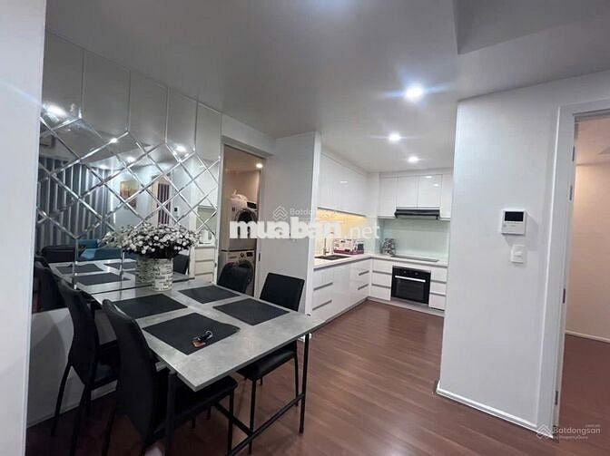 Bán căn góc 2PN view biển tầng cao chung cư Hiyori, full nội thất xịn!