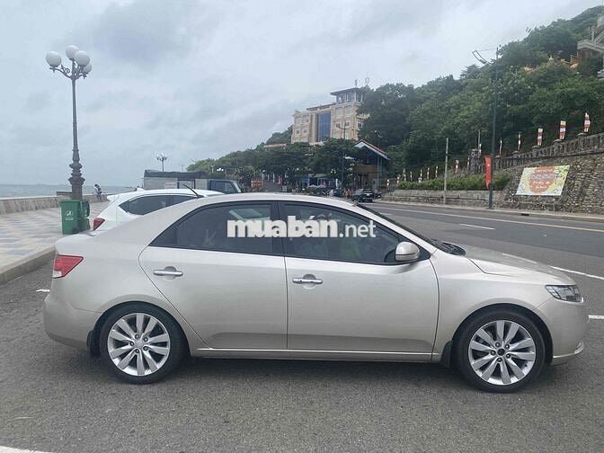 Kia Forte 2012 SX 1.6 AT - 68000 km