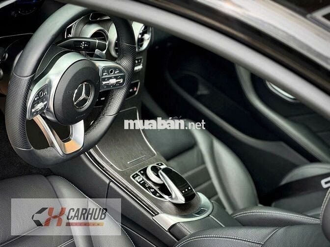 Mercedes Benz C300 AMG 2021 - 32000 km