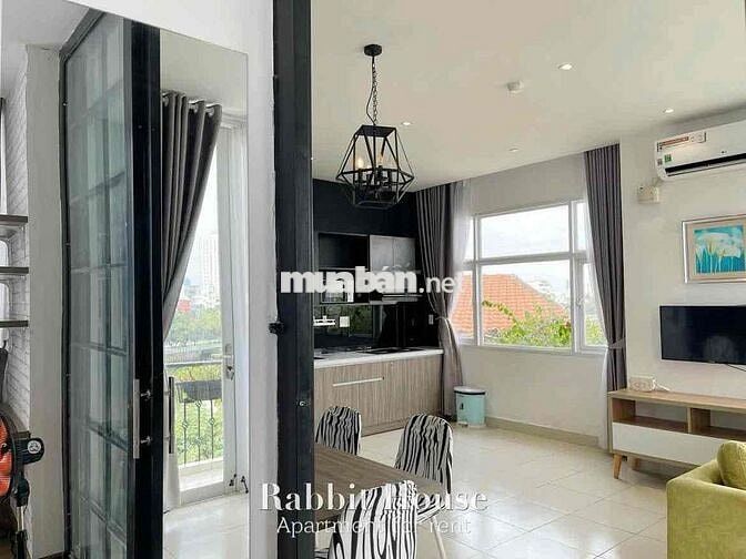 CĂN HỘ CAO CẤP CHO CHO THUÊ QUẬN TÂY HỒ DẠNG 1PN CĂN GÓC THOÁNG