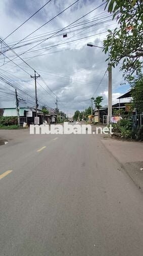 BÁN ĐẤT MẶT TIỀN NHỰA  GẦN DỰ ÁN NÚI CHỨA CHAN GIA LÀO